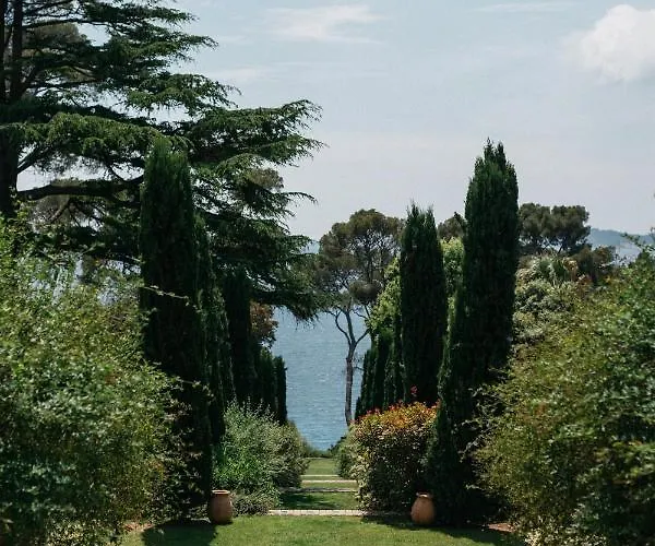 Exclusive Waterfront In Domaine Rocabella - French Riviera Villa *